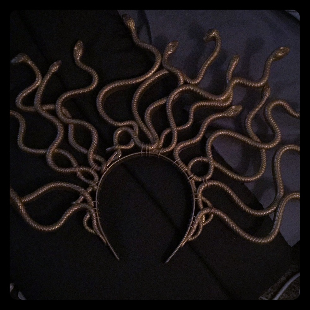 Medusa Headpiece